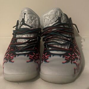 Men’s Dynamic White and Black Sneakers